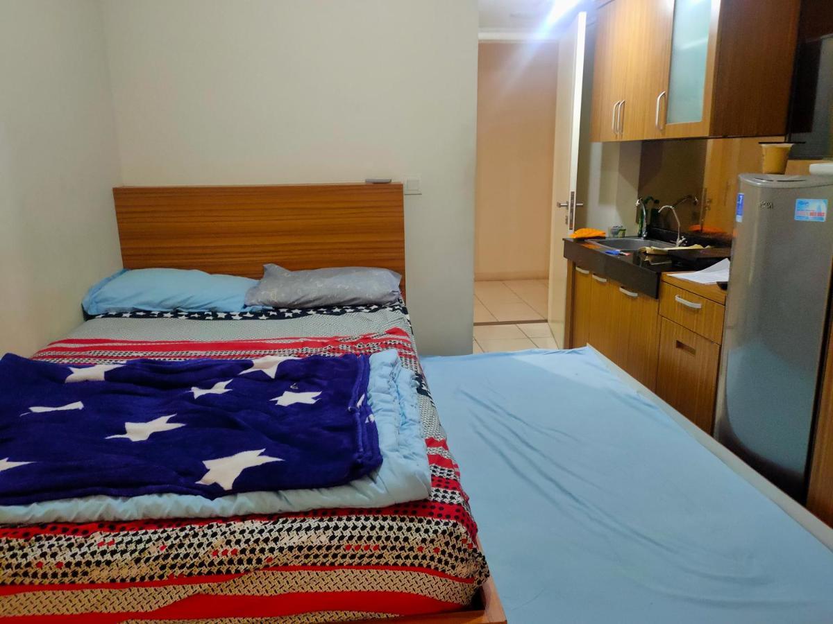 Sunset View Mdn Free Wifi Full Furnish And View Apartemen *